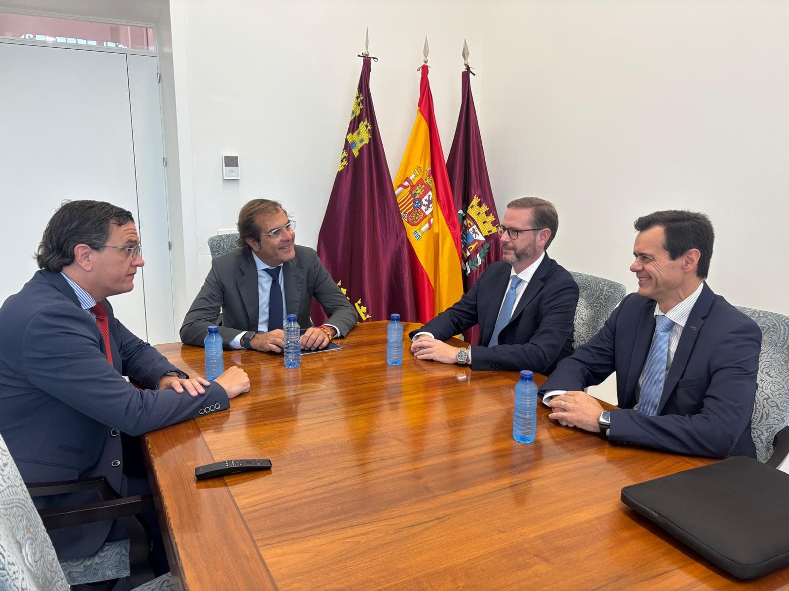 Puerto de Cartagena y Repsol estrechan la colaboración en proyectos ligados a la transición energética