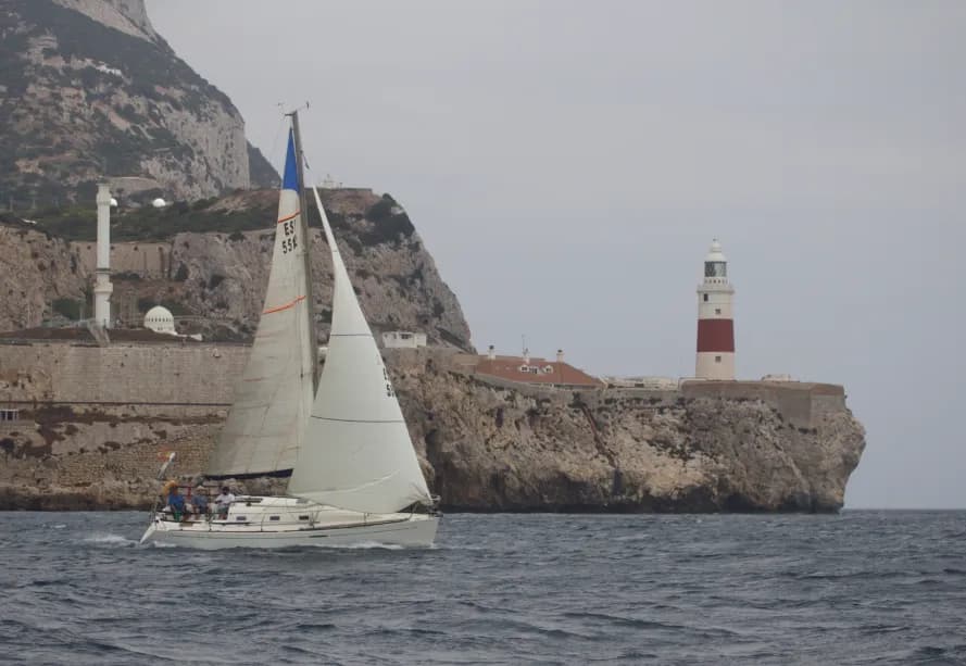 El J80 “Tacuarita” se corona en la “Vuelta al Peñón” de Gibraltar