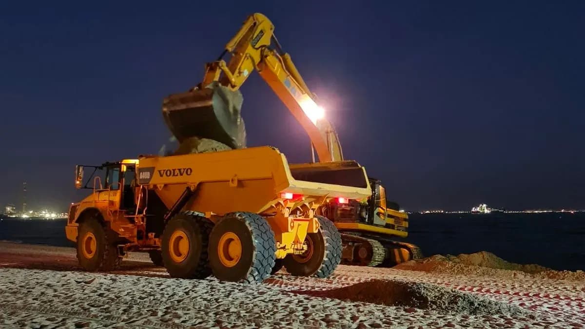 La APBA adjudica la sexta fase del trasvase de arena en la Playa del Rinconcillo