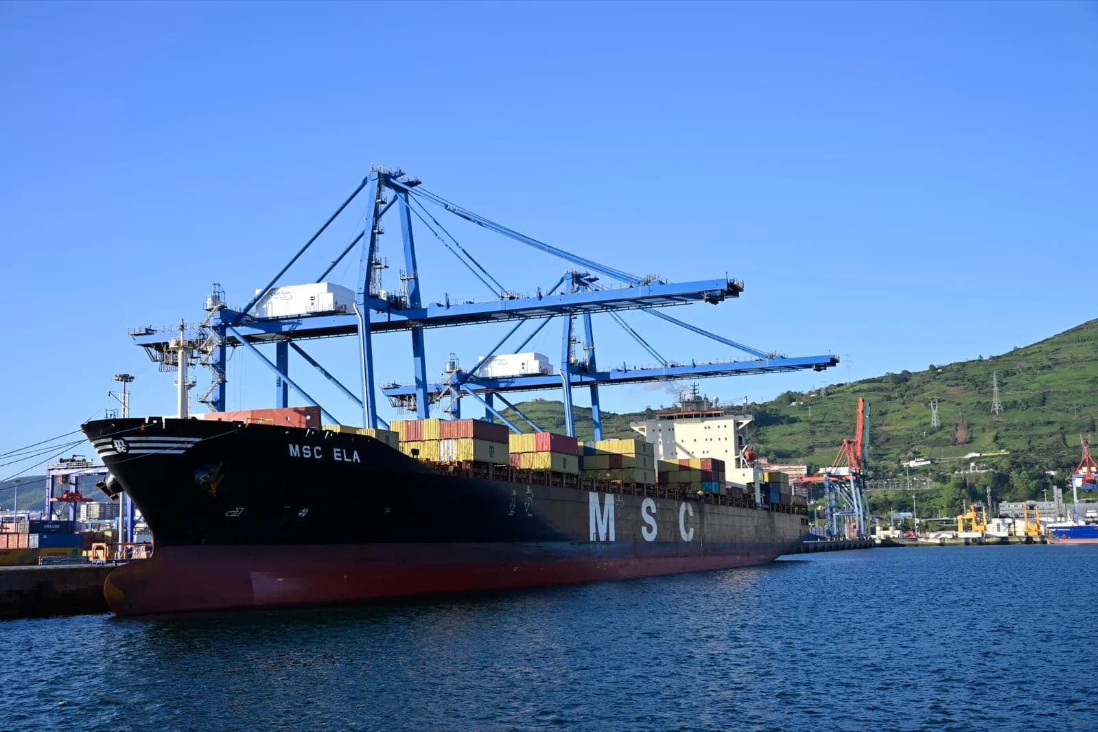 El puerto de Bilbao recibe al MSC ELA