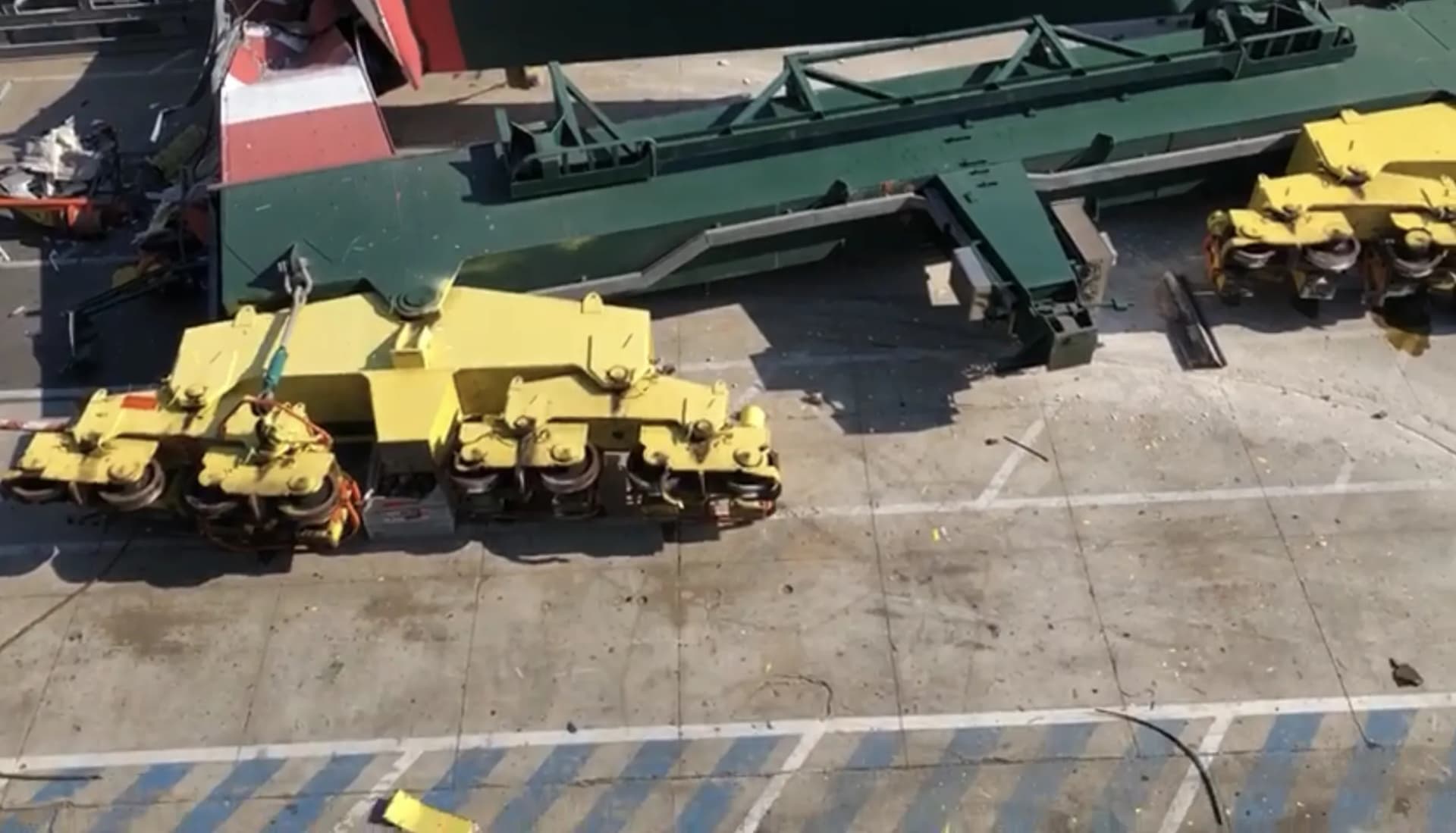 Las consecuencias millonarias de la caída de la grúa en el puerto de Valencia