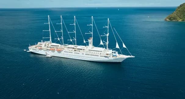 El velero Club Med 2 regresa al Mediterráneo