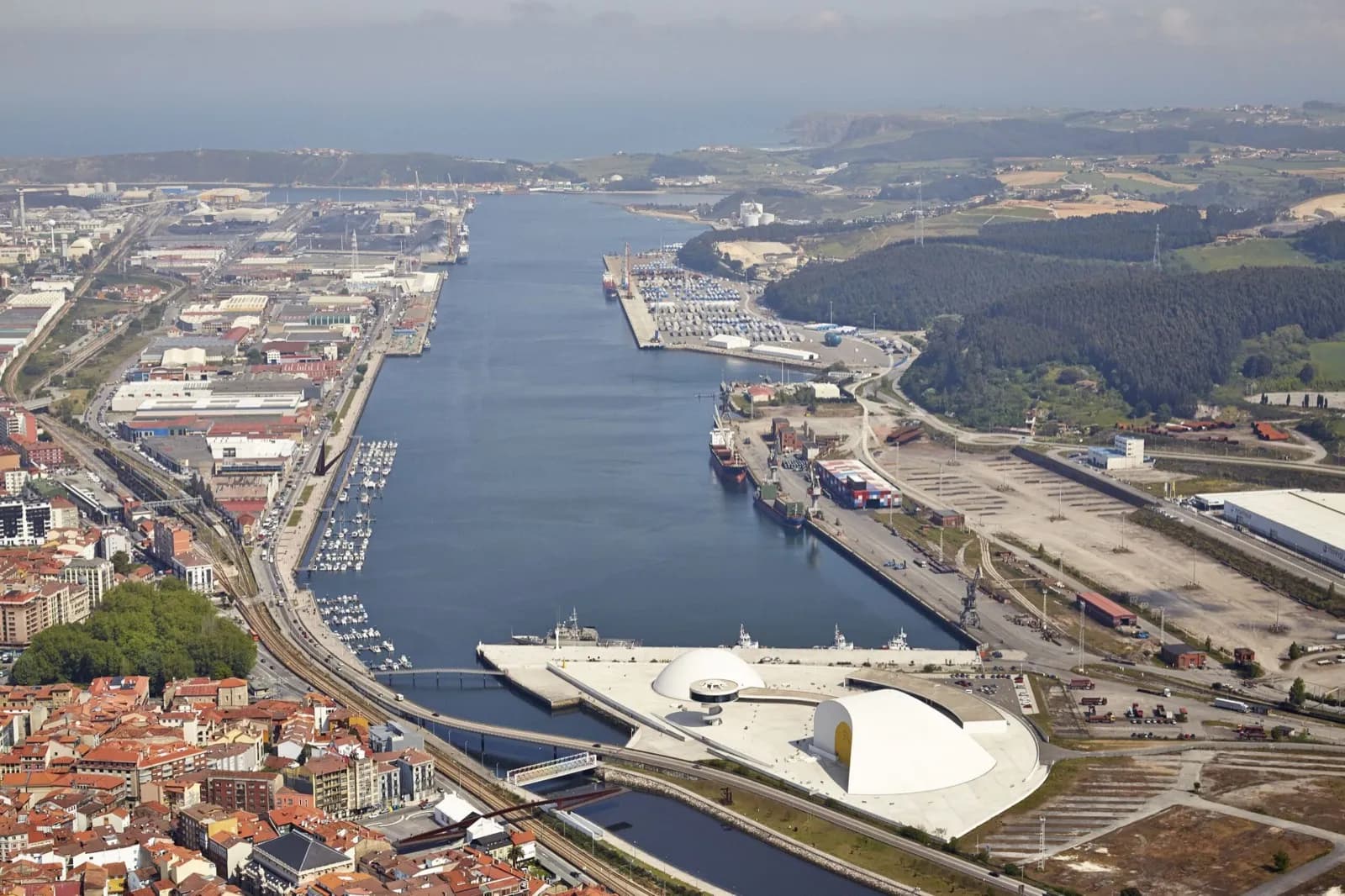 El Puerto de Avilés cierra 2023 con un volumen de 4,6 millones de toneladas