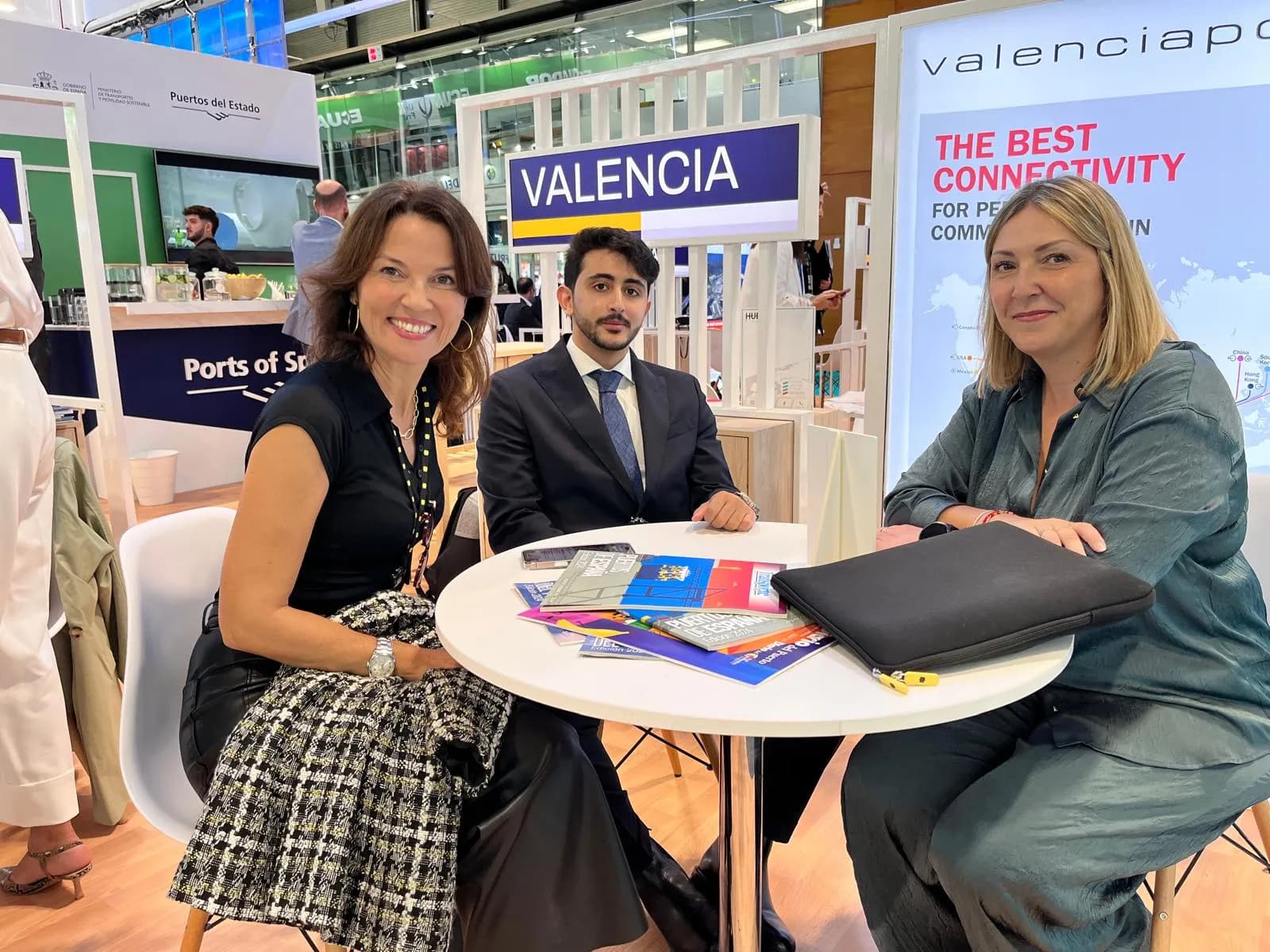 Valenciaport promueve su conectividad y servicios en Fruit Attraction