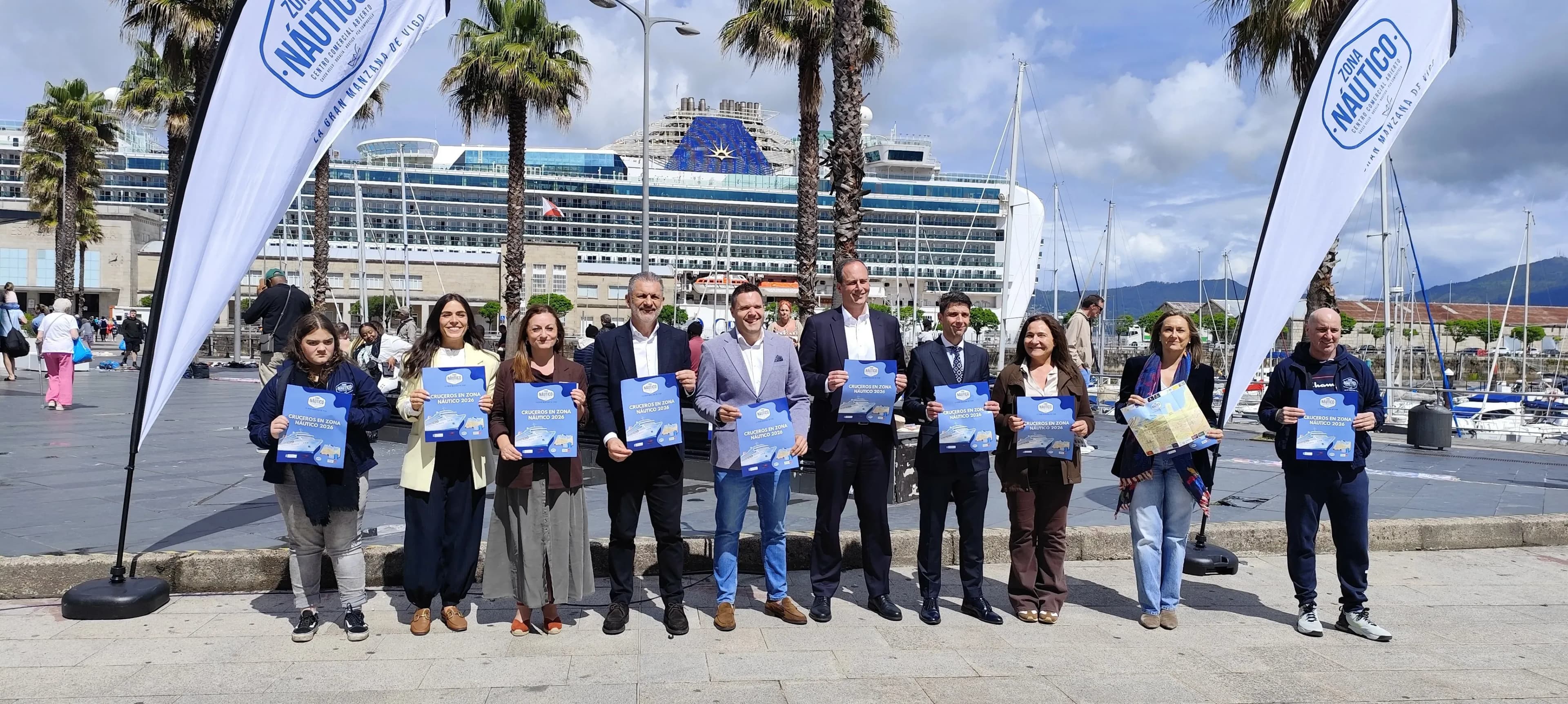 Ventura impulsa en Vigo una campaña para fomentar el comercio local entre turistas de crucero