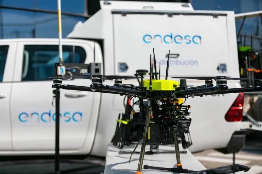 Endesa impulsa en Cádiz la inspección de redes eléctricas con drones de largo alcance