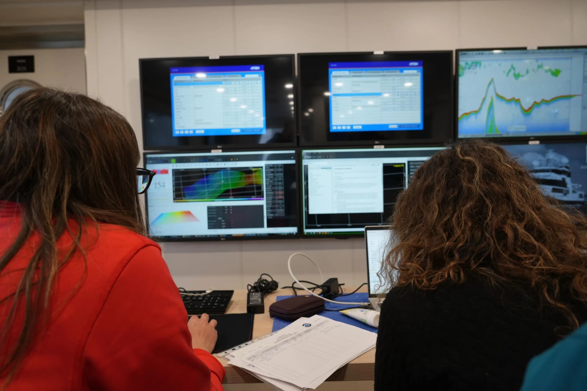 Un estudio recopila más de 400 nombres de relieves submarinos