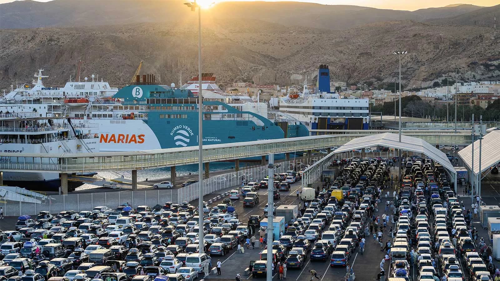 La OPE eleva un 6% el tráfico de pasajeros en el Puerto de Almería durante su primer mes