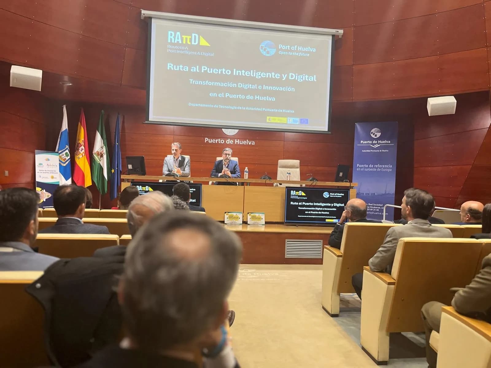 El Puerto de Huelva impulsa la innovación portuaria con el foro ‘Retos de Innovación en los Puertos Andaluces’
