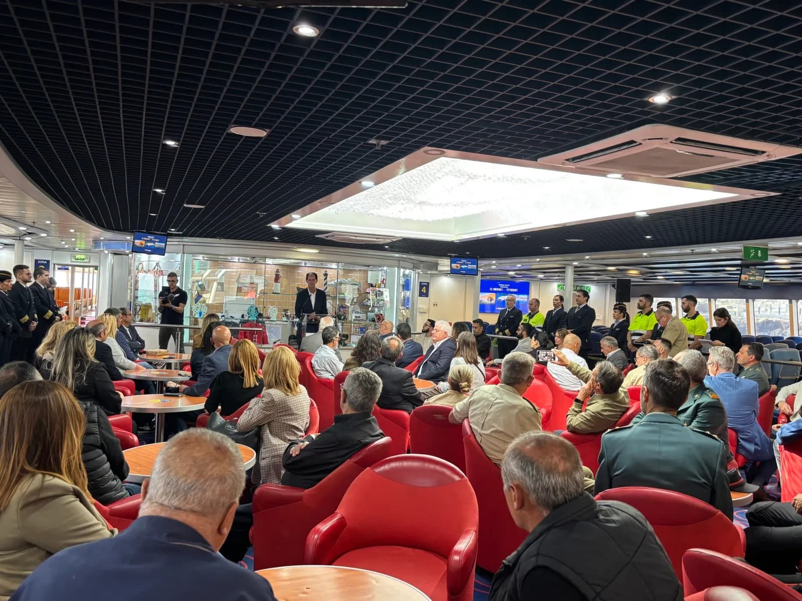 Fred. Olsen Express inaugura oficialmente la nueva ruta marítima entre El Hierro y Tenerife