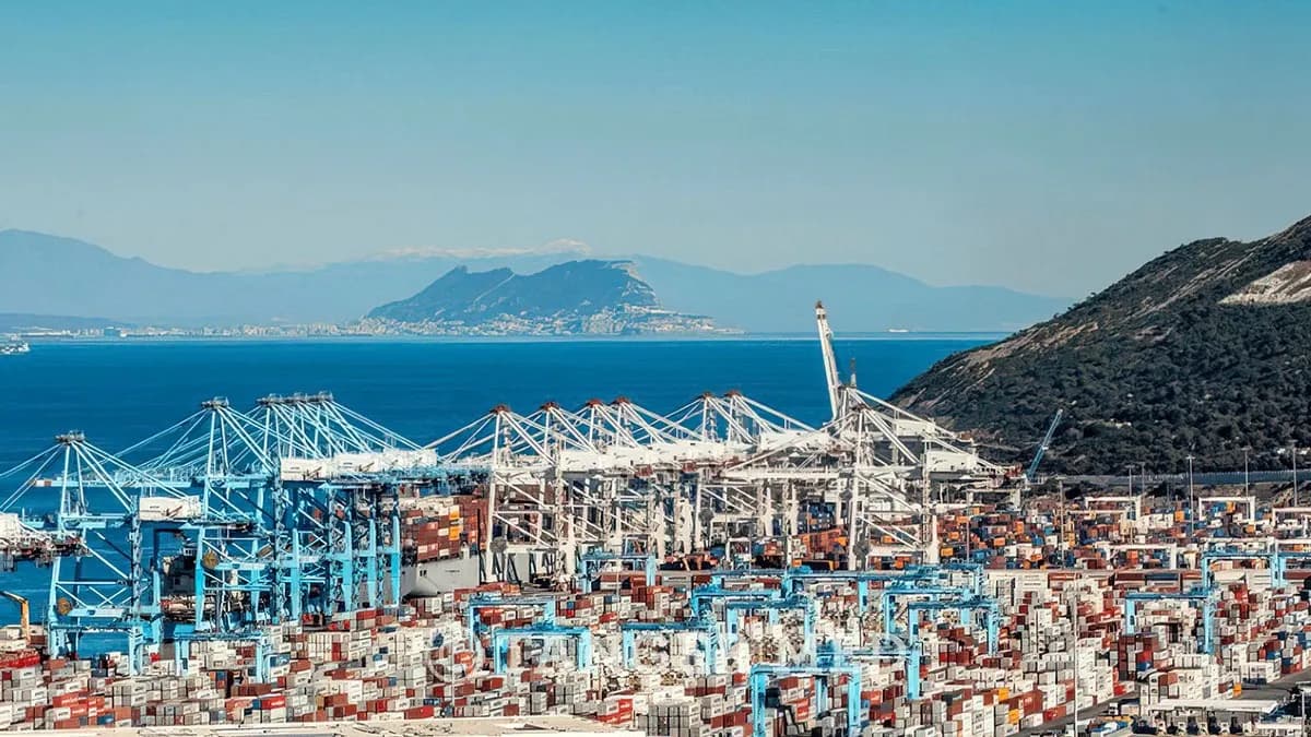 Puertos del Estado reconoce la creciente competencia de Tánger Med sobre los puertos de Valencia y Algeciras