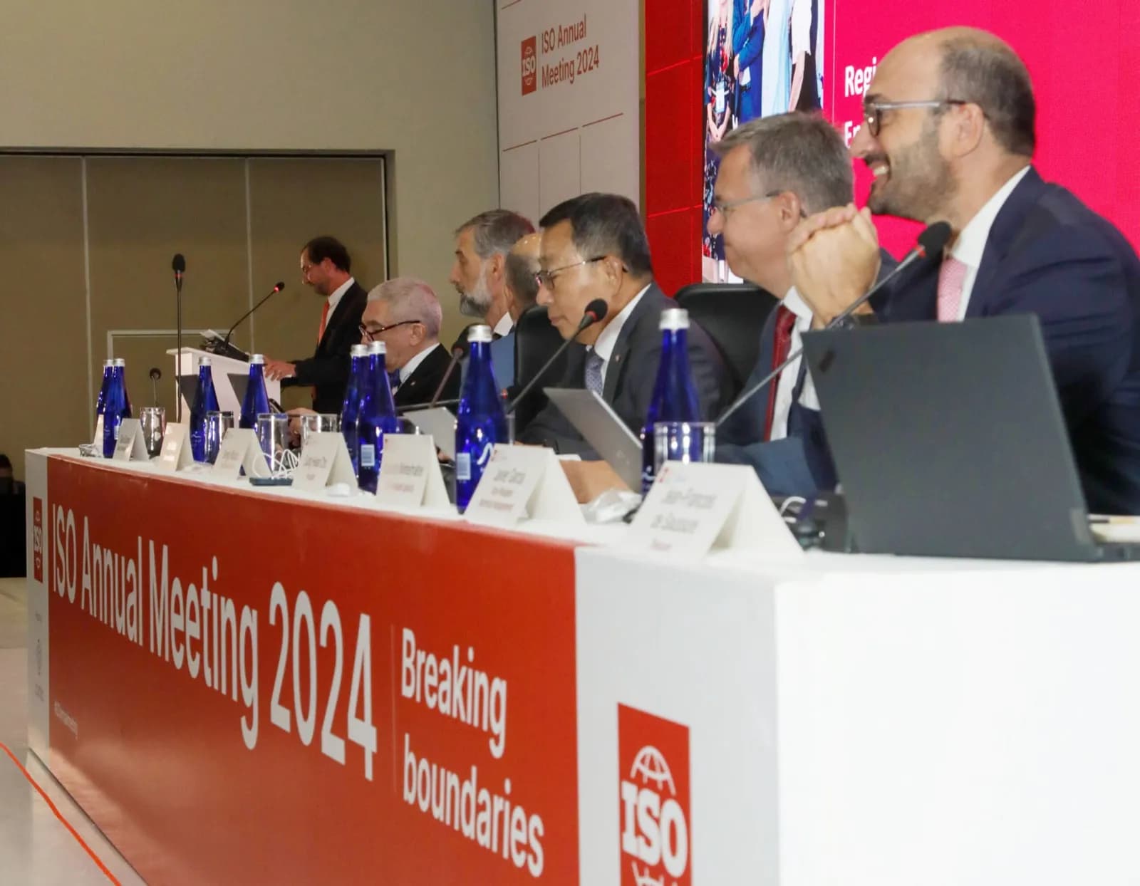 Javier García es reelegido como vicepresidente de Gestión Técnica de la ISO