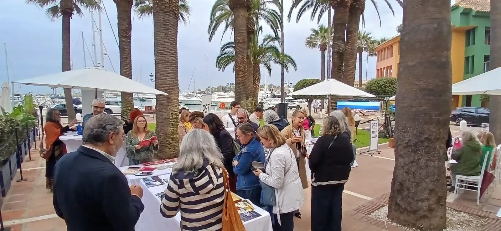 Sotogrande celebra un Día del Libro internacional, inclusivo y abierto al mar