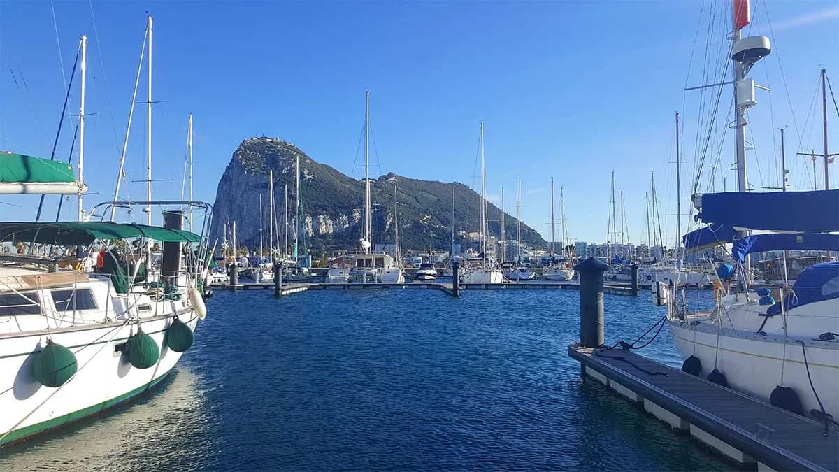 Nueve de los puertos deportivos asociados a Marinas de Andalucía obtienen banderas azules
