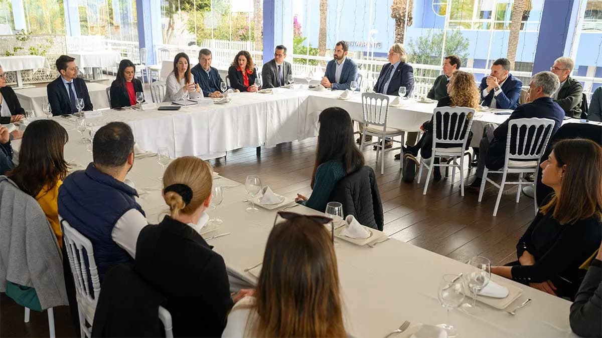 Almería evalúa el impacto económico de sus puertos en la provincia y en Andalucía