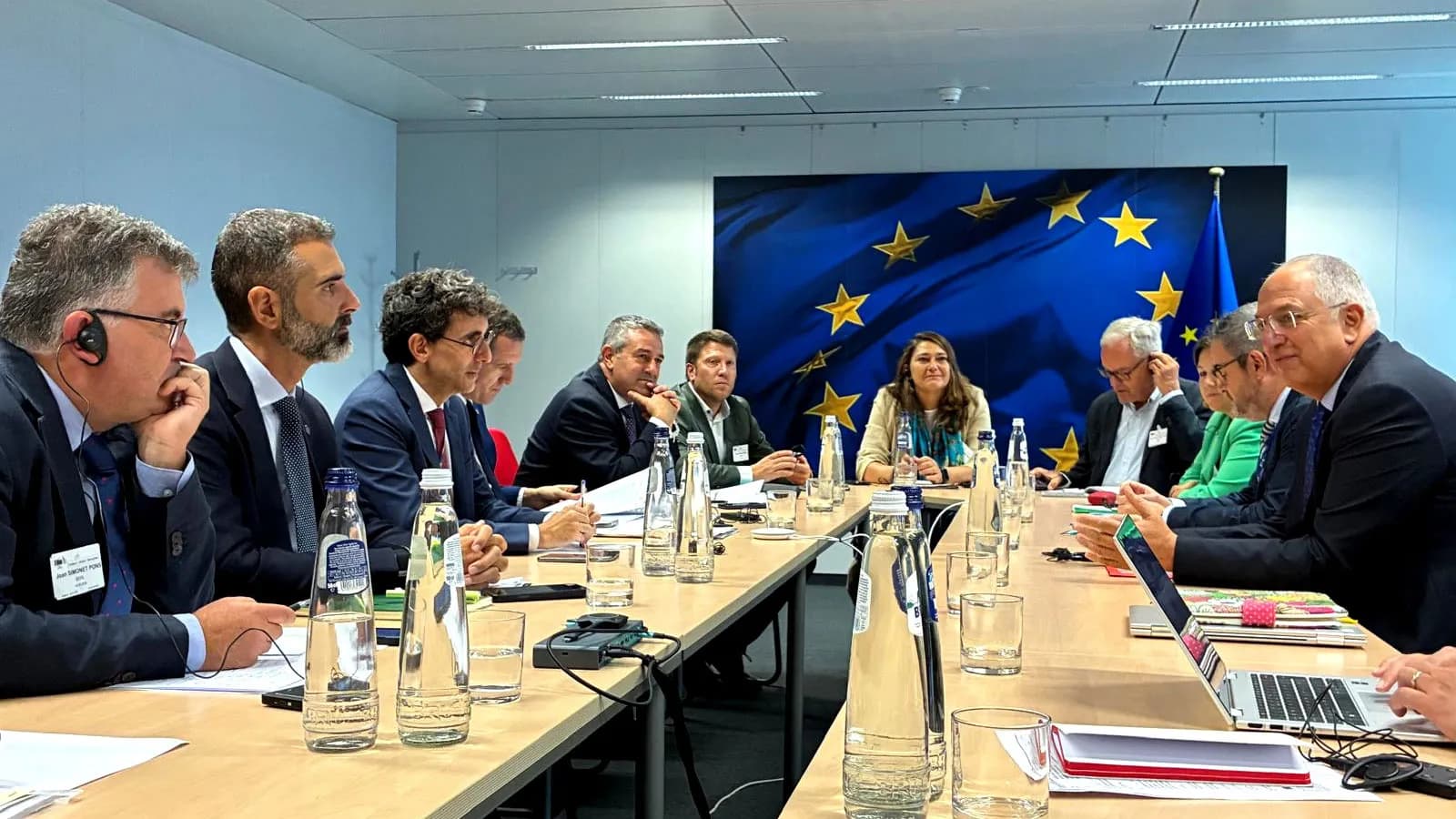 Andalucía reclama en Bruselas fondos europeos específicos para garantizar el futuro de la pesca
