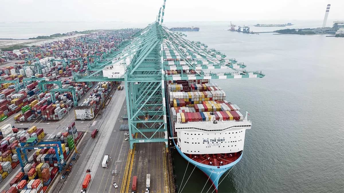 Maersk eleva sus previsiones de ganancias para 2024 pese a la crisis en el Mar Rojo