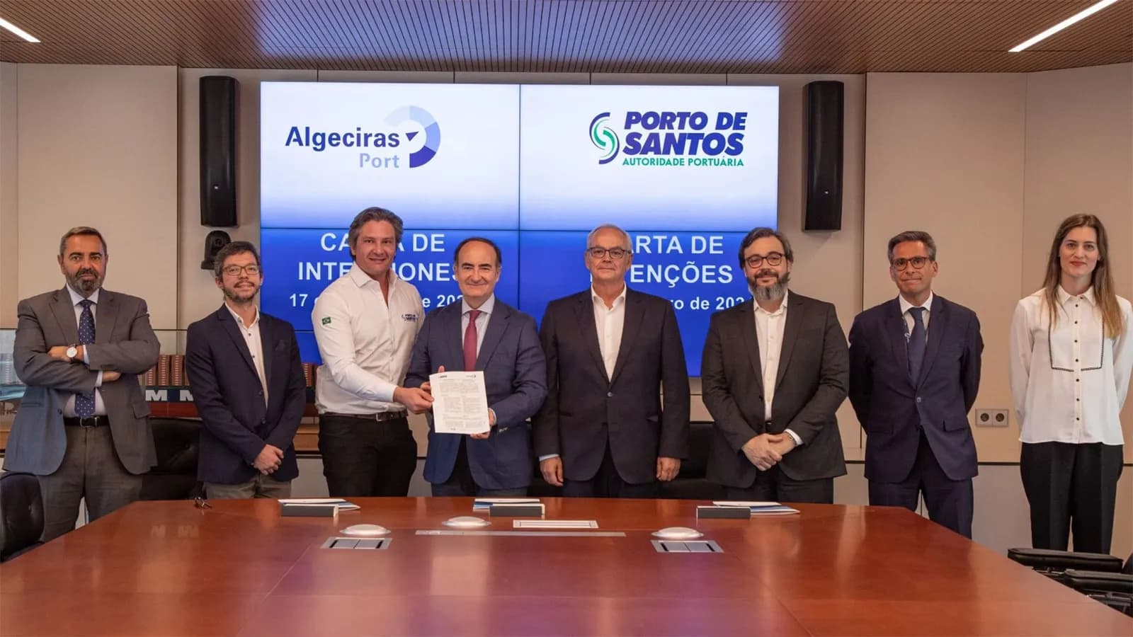 Los puertos de Algeciras y Santos refuerzan su relación comercial con la firma de una carta de intenciones