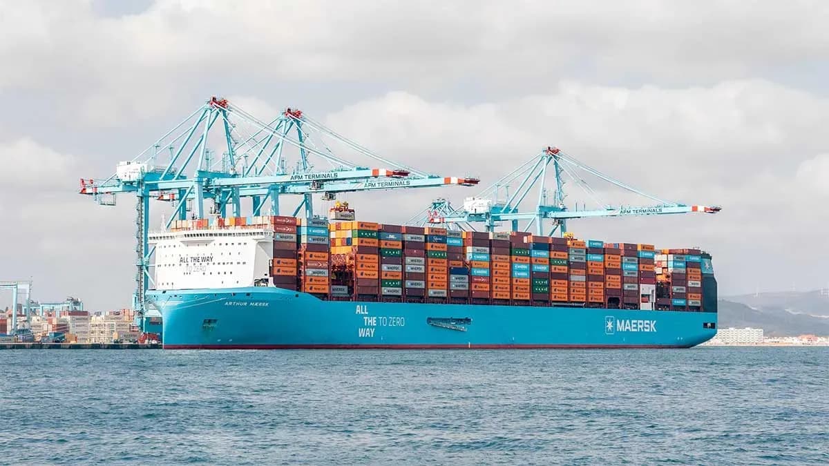 Maersk revisa al alza sus previsiones para 2026 tras crecer un 20% en ingresos