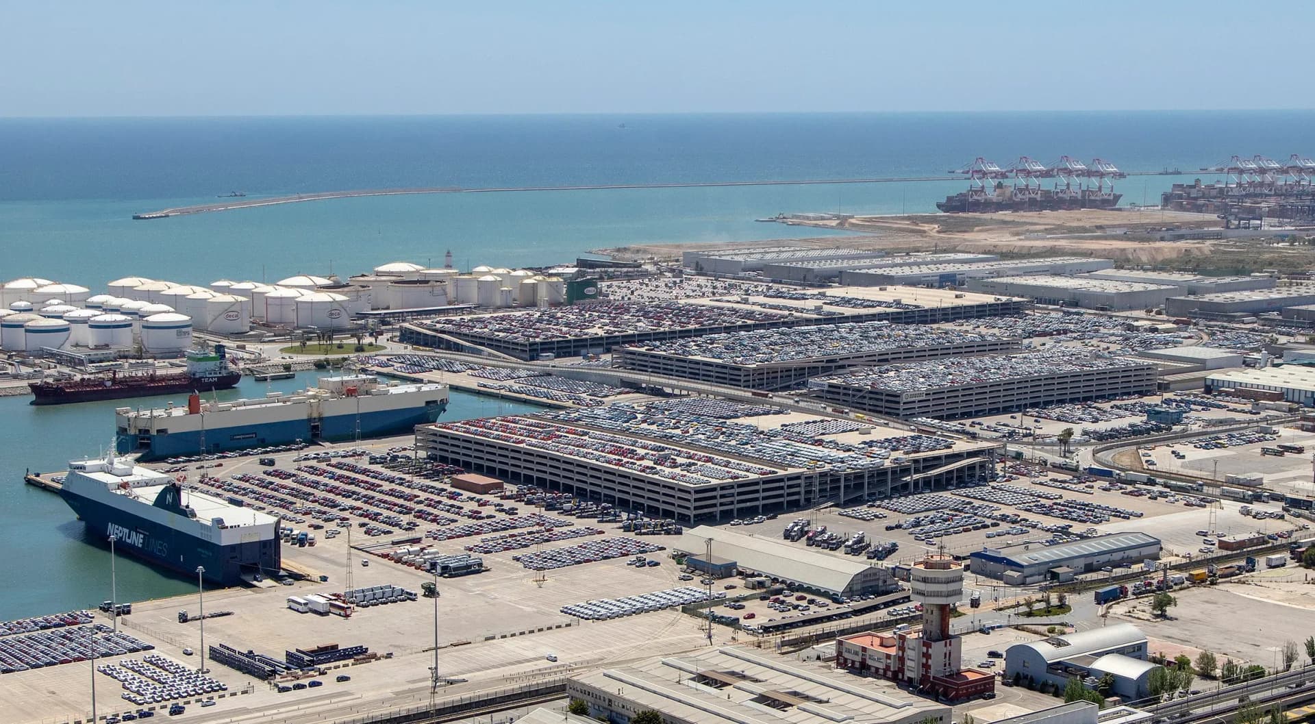 El Puerto de Barcelona crece un 4,2% en el primer trimestre