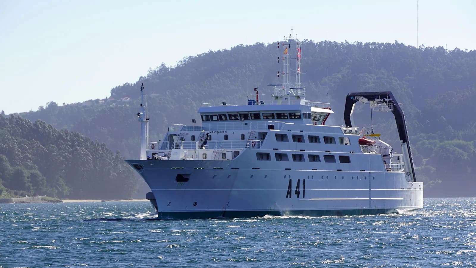 El Gobierno prolonga hasta 2030 la gestión compartida del buque Intermares