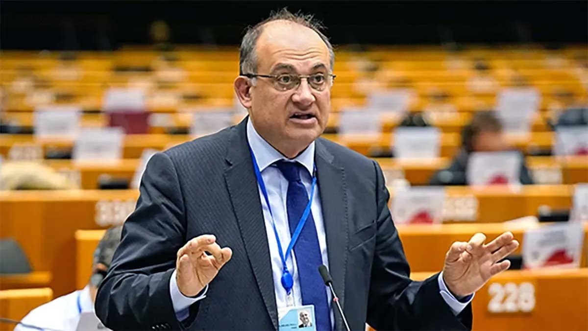 Joan Calabuig releva a Josep Vicent Boira como comisionado del Gobierno para el Corredor Mediterráneo