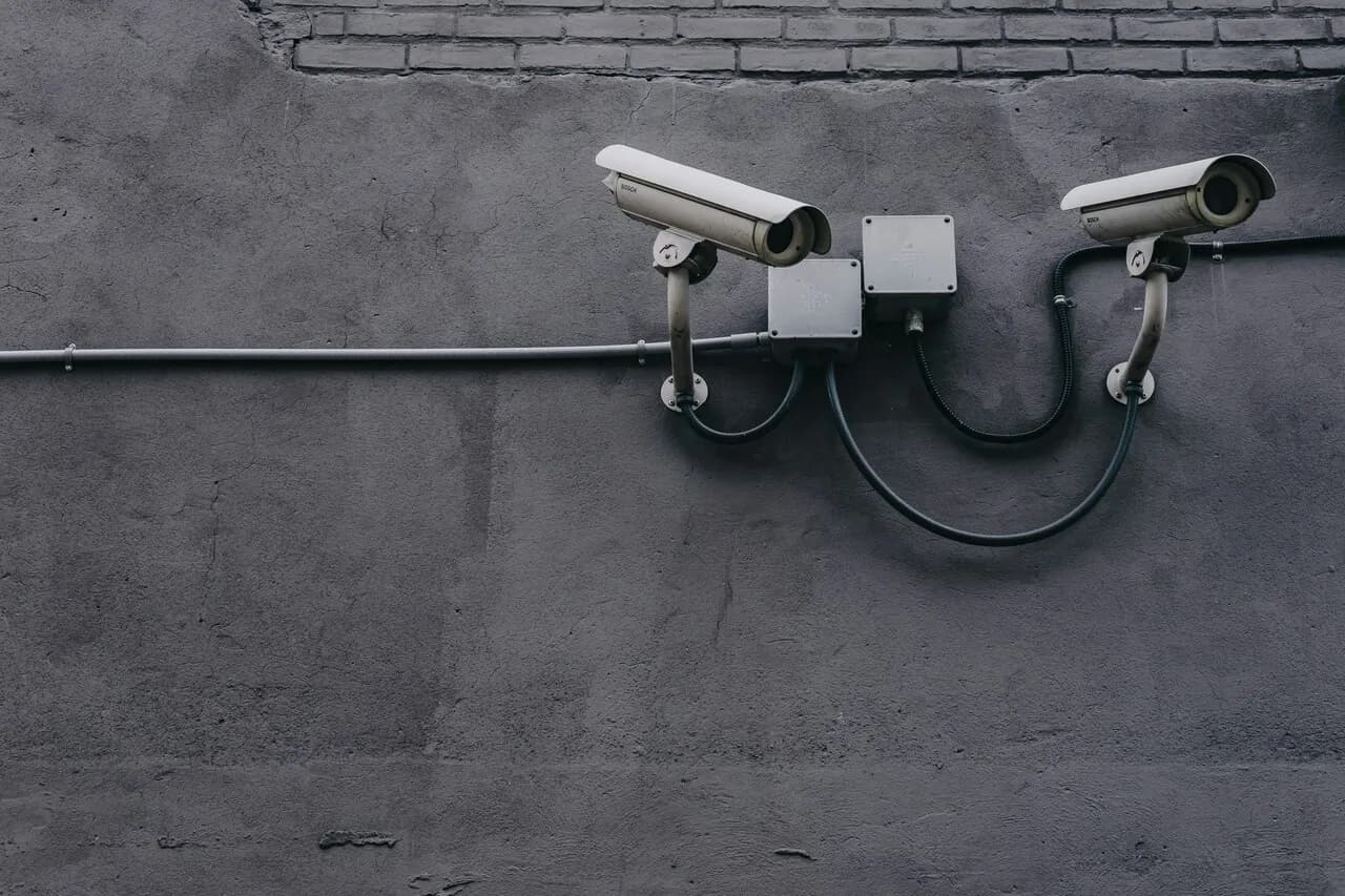Seguridad 360°: tendencias en la protección de almacenes para empresas de transporte