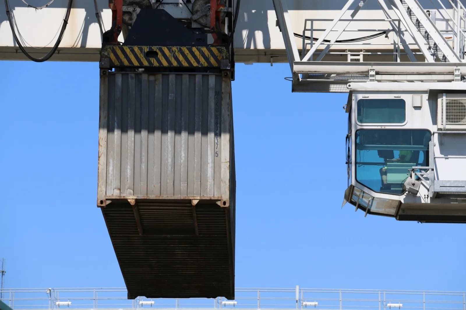 cargo-partner amplía su oferta de servicios de transporte marítimo entre Europa y Asia