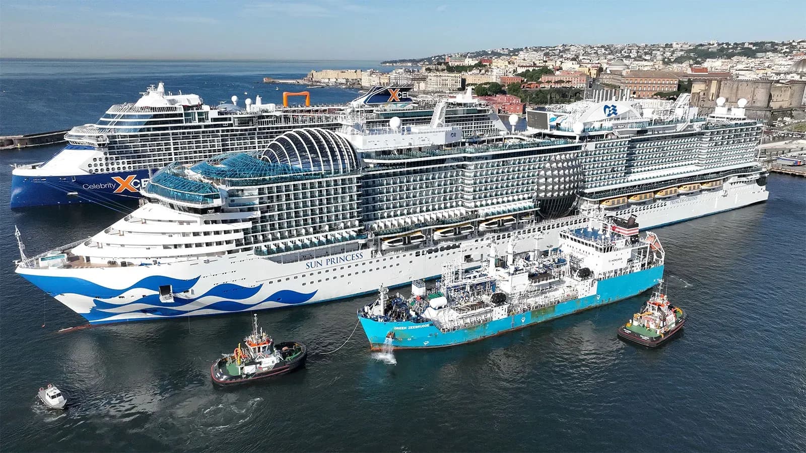 Axpo y Carnival Corporation completan el primer suministro de GNL a un crucero en el puerto de Nápoles