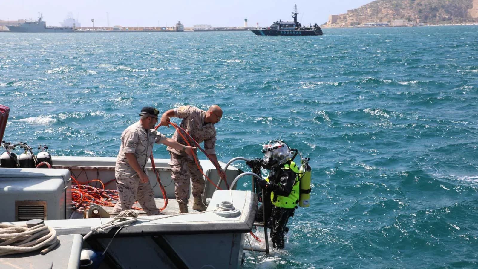 Cartagena realiza uno de los simulacros de rescate marítimo más complejos en España