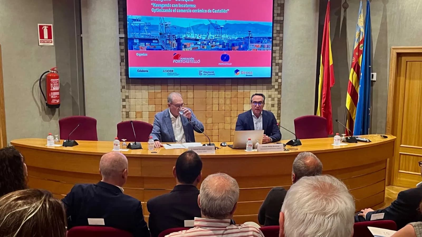 El Puerto de Castellón reivindica su papel esencial en la exportación de cerámica