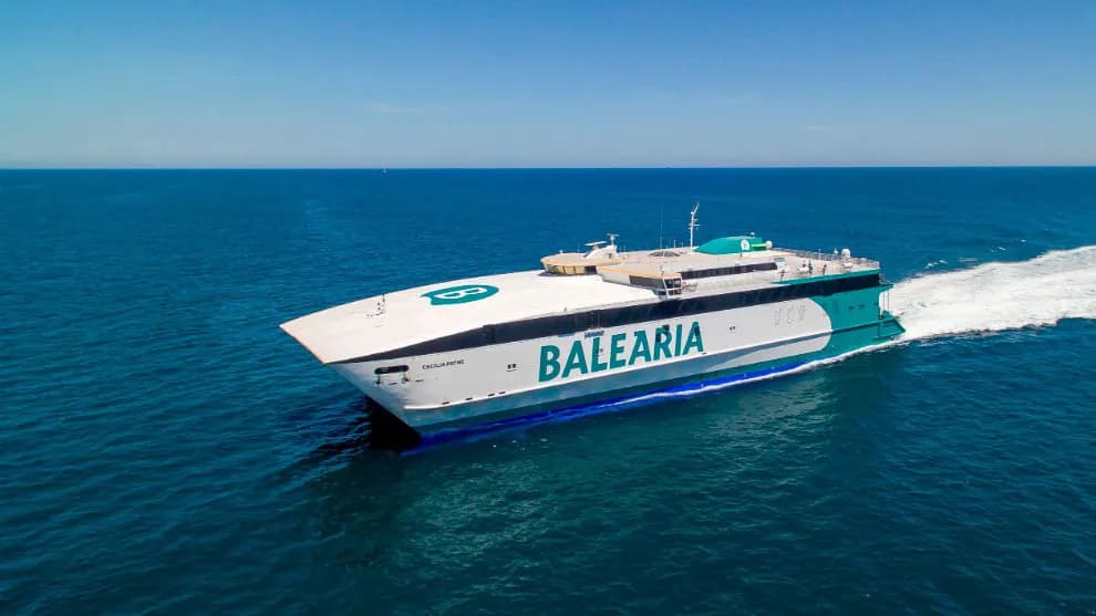 Balearia refuerza la conexión de Barcelona con Mallorca y Menorca