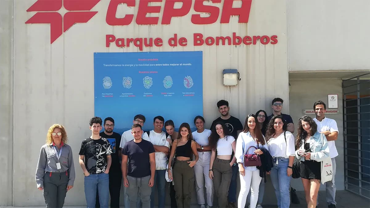 Cepsa consolida su política de transparencia alcanzando casi 7.000 visitas en sus parques energéticos andaluces