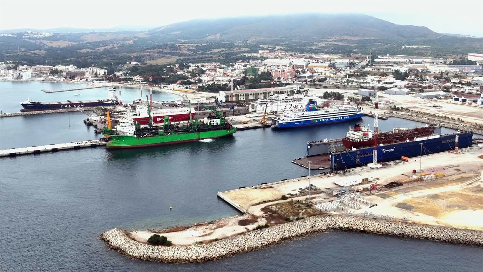 Cernaval faces a summer of maximum activity with all its docks in service