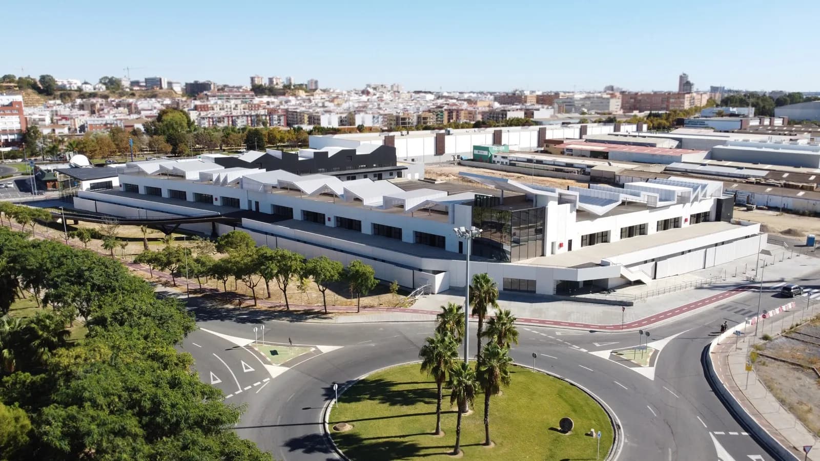El Puerto de Huelva construirá una zona con 159 plazas de aparcamientos junto a la Ciudad del Marisco