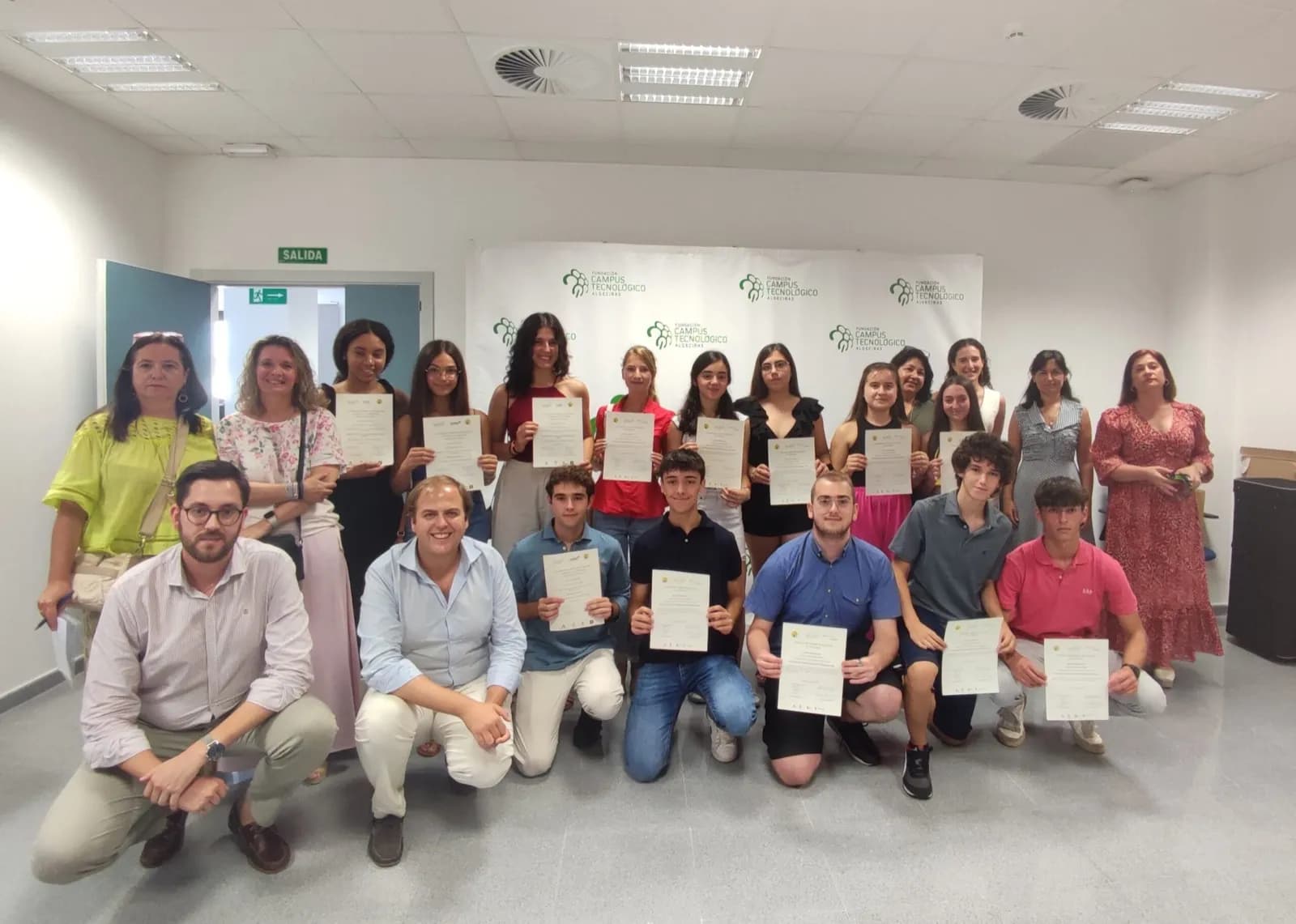 Clausurada la novena edición del «Campus de verano Experiencias Investigadoras»