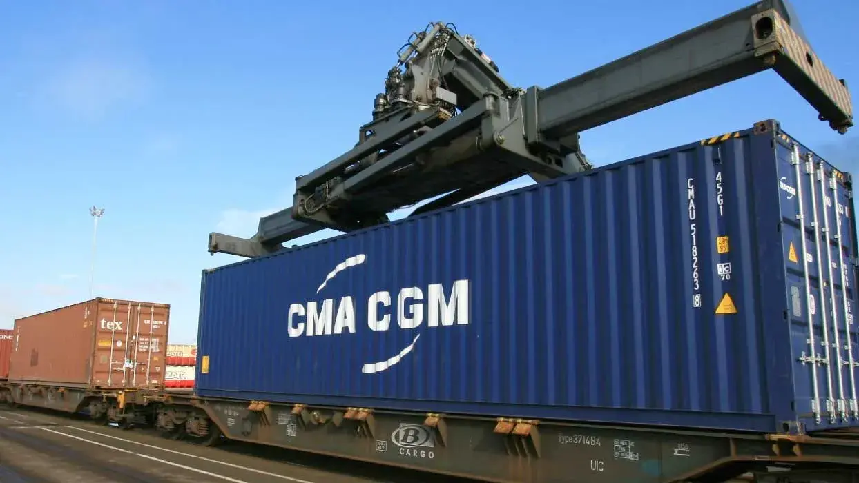 CMA CGM raises the fuel surcharge for road transport in Spain to 18.5%