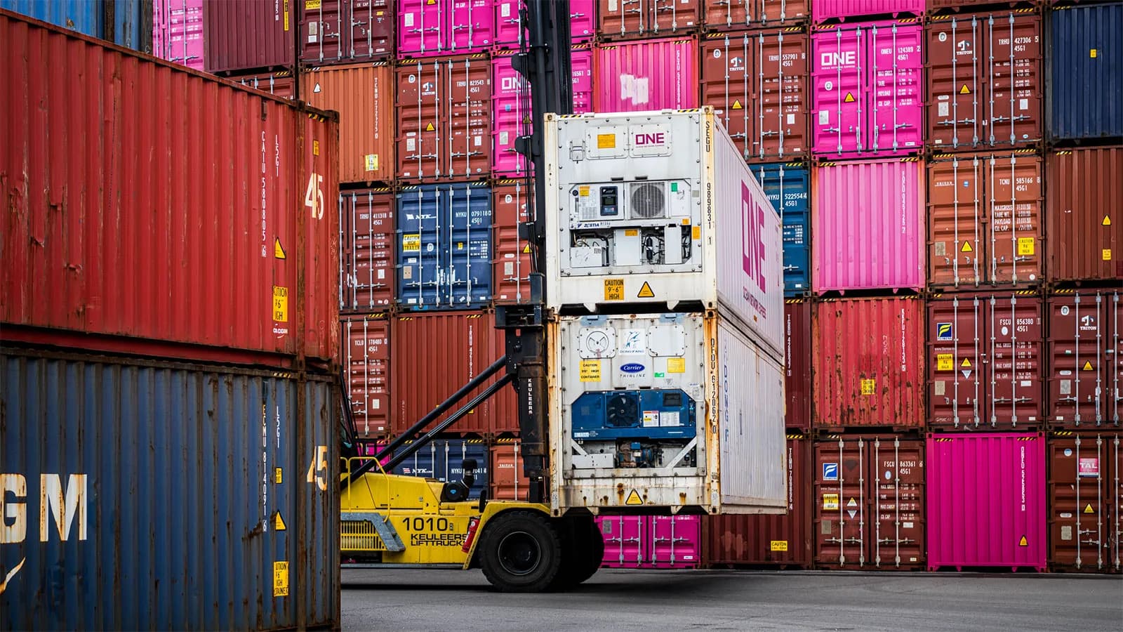 Le port d’Anvers-Bruges retrouve son trafic de conteneurs et atteint 10,4 millions d’EVP jusqu’en septembre