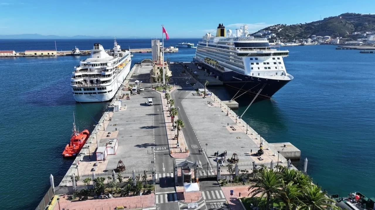 El puerto de Ceuta recibe por primera vez la escala simultánea de dos cruceros