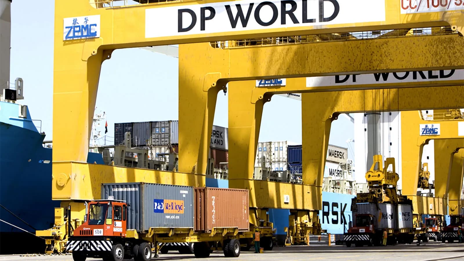 DP World plans a new port on the east coast of the United Arab Emirates to bypass the Strait of Hormuz