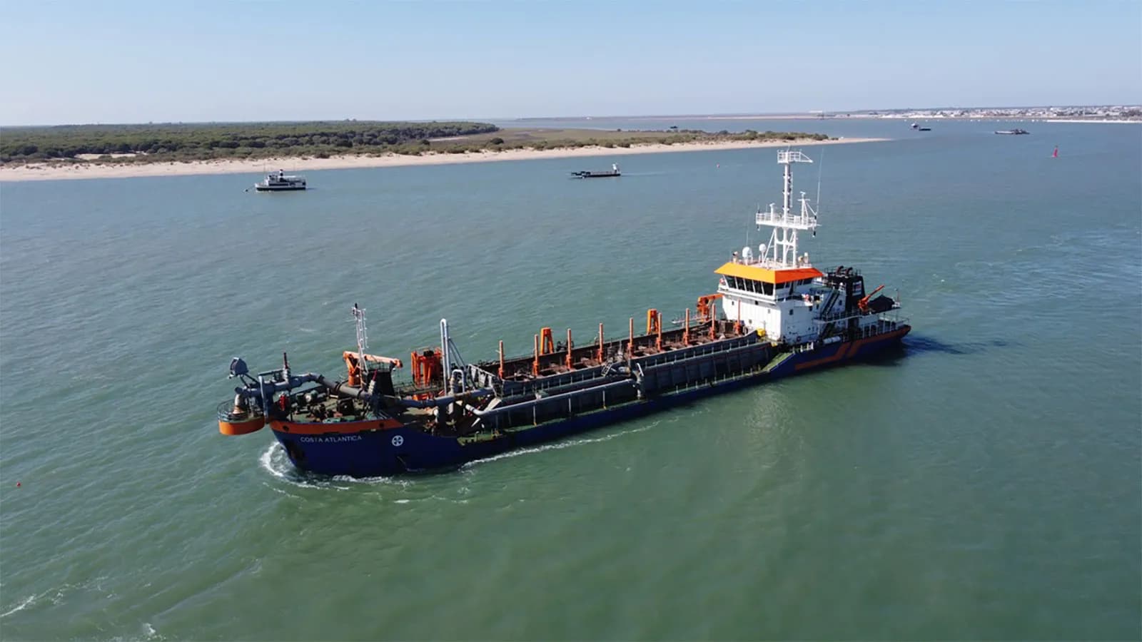 El Puerto de Sevilla inicia el dragado de mantenimiento en siete tramos de la Eurovía del Guadalquivir
