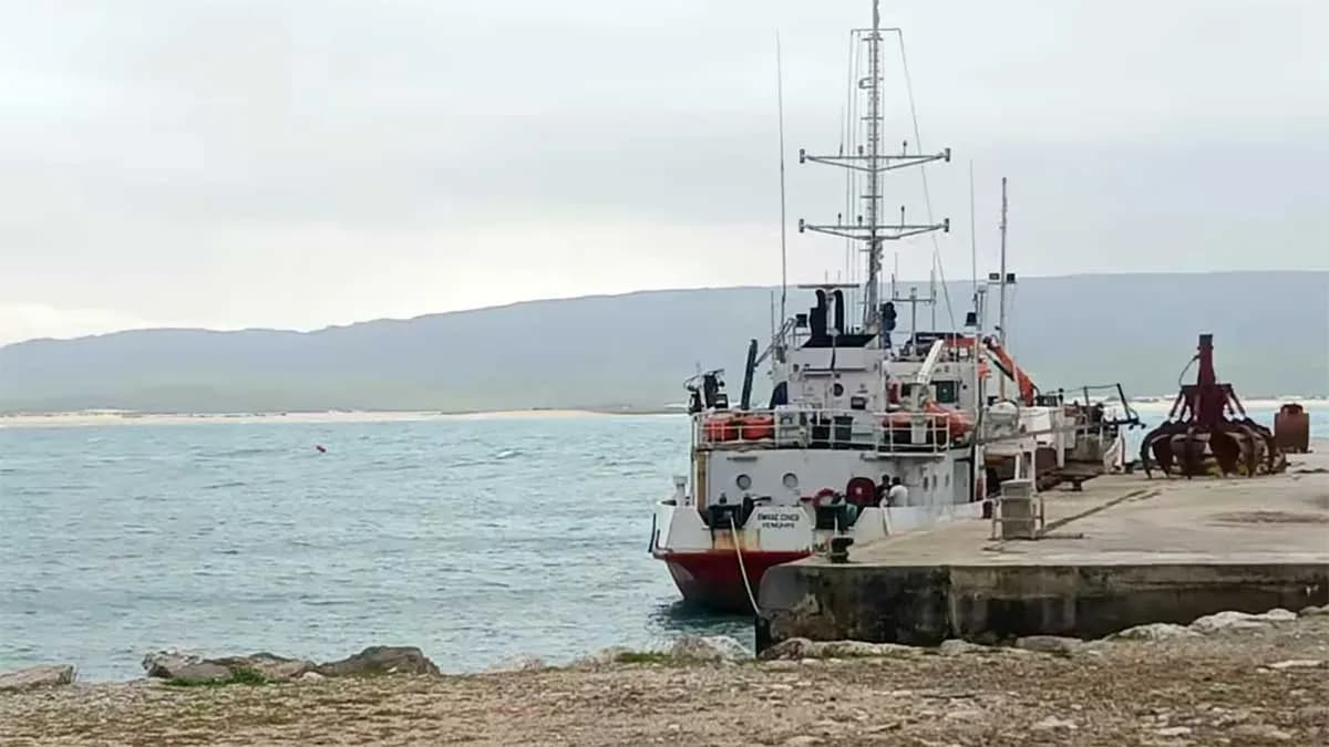 El puerto de Barbate se someterá a un dragado de emergencia para recuperar los calados tras los temporales de principios de año