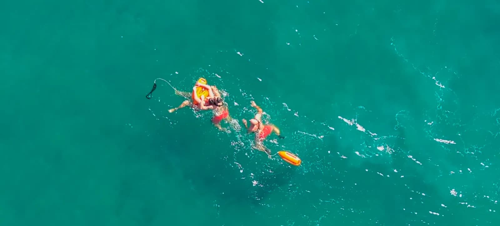 Socoservis y Gibraldrone proyectan emplear drones para el servicio de vigilancia y rescate en playas