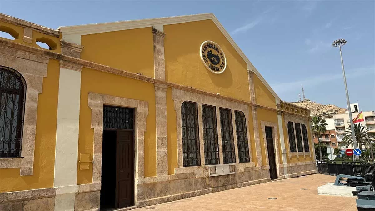 La Autoridad Portuaria de Almería avanza en la integración del puerto y la ciudad con la rehabilitación del edificio Varadero