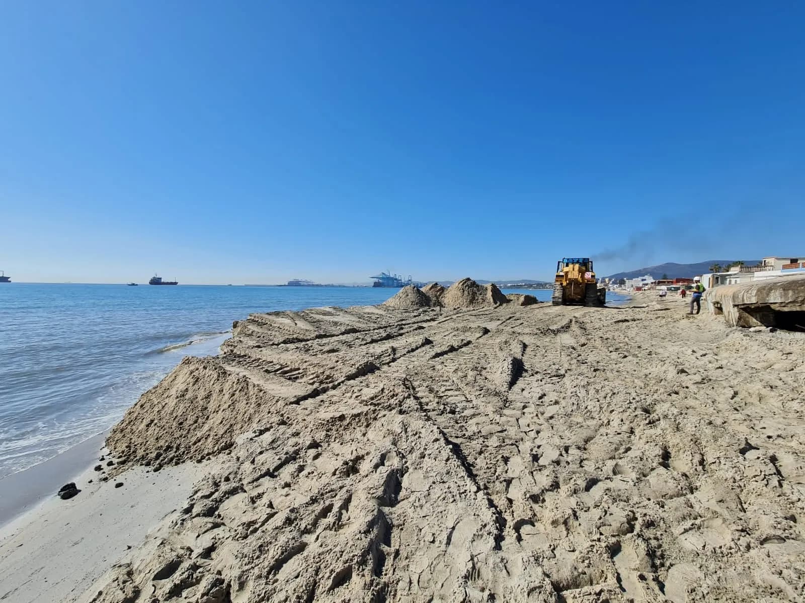 La APBA iniciará en julio, el trasvase de arena en la playa del Rinconcillo