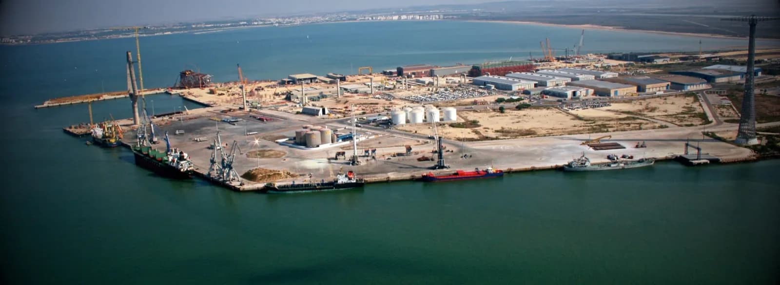 La Cabezuela-Puerto Real acoge la construcción de cuatro calderas para una refinería vietnamita