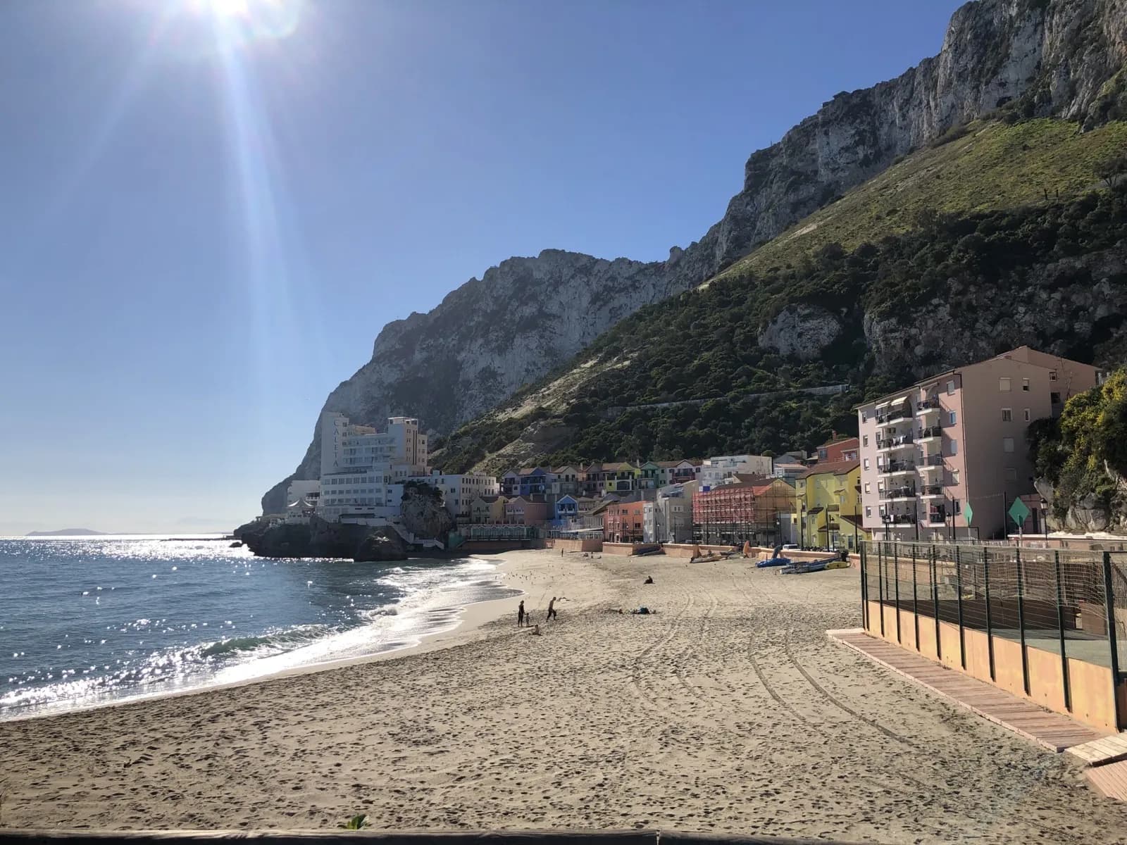 Ecologistas denuncian que Gibraltar quiere seguir ganando terreno al mar