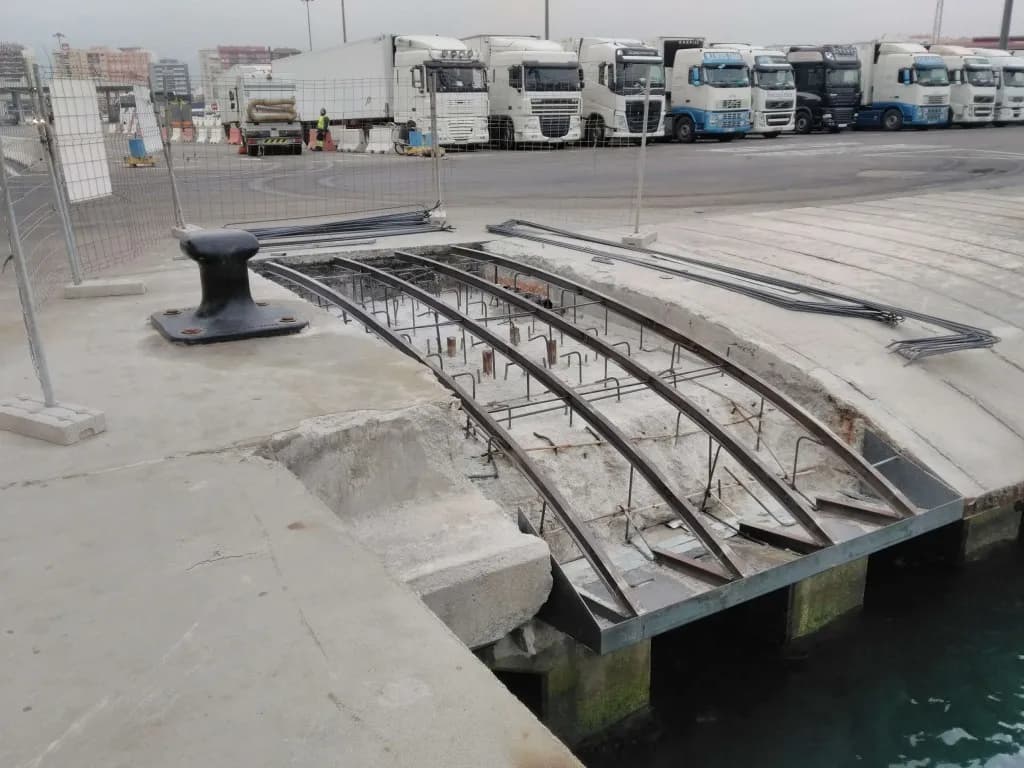 Prosertek llevará a cabo la sustitución y mejora de las defensas y atraque del Muelle de Isla Verde y de la Galera