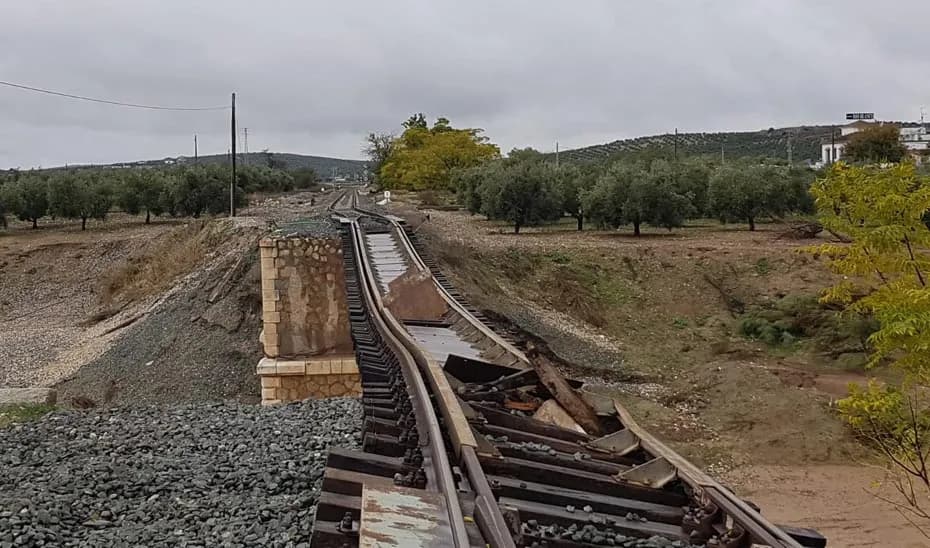 Adif autoriza la firma del convenio que permitirá la integración en la Red Ferroviaria de Interés General de la Variante de Aguadulce