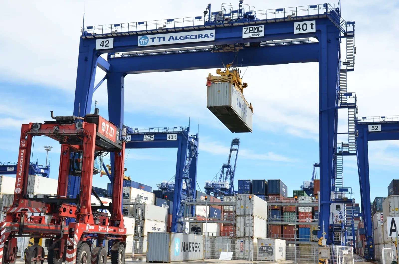Puerto de Algeciras, camino de superar los 100 millones de toneladas movidas por octavo año consecutivo